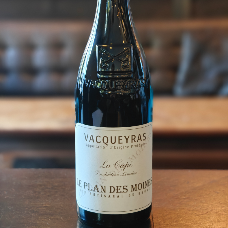 Vacqueyras La Cape 2021 fra Le Plan Des Moines. 6 flasker.